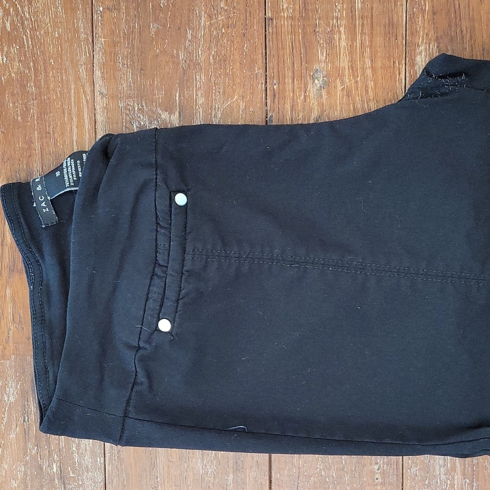 Black capris - Picture 2 of 4